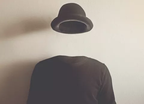 Cómo dejar de sentirte invisible ante los demás Dejar de sentirte invisible ante los demás
